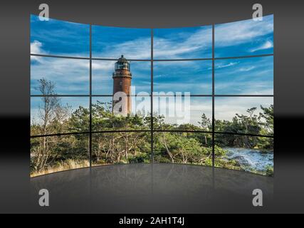 Der Leuchtturm Darßer Ort liegt im Nordwesten der Halbinsel Fischland-Darß-Zingst, Ostsee, Mecklenburg-Vorpommern, Deutschland Stockfoto