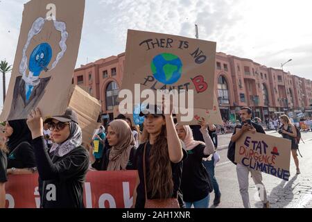 Junge arabische Menschen manifest für das Klima Freitag Stockfoto