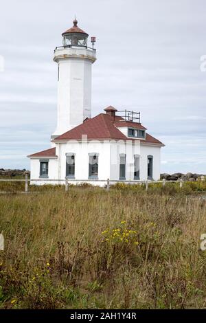 Punkt Wilson Licht im Fort Nordworden State Park in der Nähe von Port Townsend, Jefferson County, Washington State, USA Stockfoto