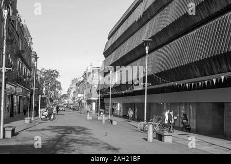 Schwarze und weiße Aberdeen Street Fotografie: Straße Stockfoto