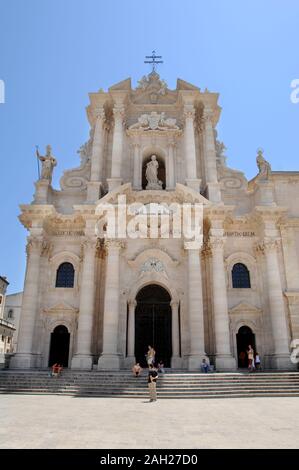 Italien Sizilien Syrakus, 03. Juli 2007: Die Kathedrale von der Geburt der Heiligen Jungfrau Maria auf der Insel von Ortigia, in Syrakus Stockfoto