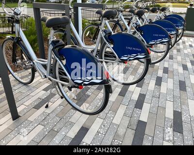 Orlando, FL/USA -12/16/19: Lake Nona ist ein Gesundheit und Wellness Gemeinschaft in Orlando, Florida, hat ein Fahrrad. das Programm in der gesamten Gemeinschaft. Stockfoto