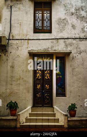 Melaka, Malaysia - Dec 15, 2019: Malaysia-China Freundschaft botanischen Quadrat an Jonker Spaziergang in China Town, Melaka. Stockfoto