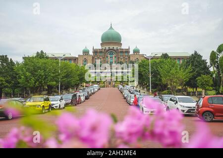 Kuala Lumpur, Malaysia - 8. November 2019: Premierminister von Malaysia namens Jabatan Perdana Menteri Gebäude in Putrajaya, Malaysia. Stockfoto