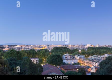 Panoramablick auf Rom vom Gianicolo, Gianicolo, Rom, Italien Stockfoto