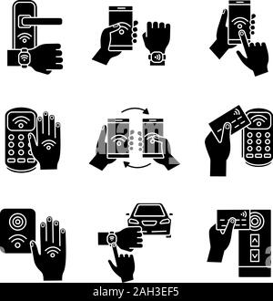 NFC-Technologie Glyphe Symbole gesetzt. NFC-Armband, Türverriegelung, Datenübertragung, Smartphone, Auto. Near Field Communication. Das kontaktlose Bezahlen. Silhouette sym Stock Vektor