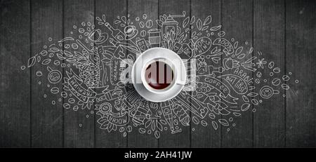 Kaffee-Konzept auf Holzhintergrund - weiße Kaffeetasse, Draufsicht mit Doodle Illustration über Kaffee, Bohnen, Morgen, Espresso im Café, Frühstück Stockfoto