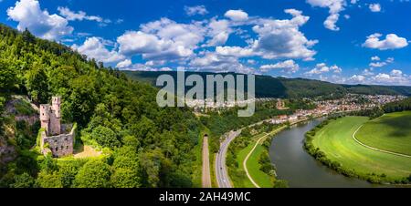 Deutschland, Baden-Württemberg, Neckarsteinach, Luftaufnahme der Hinterburg Schloss Stockfoto