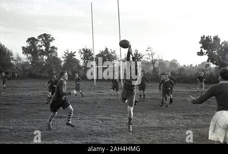 1950, historische, amateur Rugby Union übereinstimmen. England, UK. Stockfoto