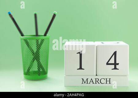 Tischkalender von zwei Würfel für März 14. Stockfoto