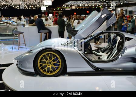 DUBAI, VAE - 16. NOVEMBER: Die Aspark Owl Sport elektrische Auto ist Auf der Dubai Motor Show 2019 Am 16. November 2019 Stockfoto