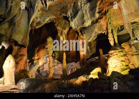 Gough's Cave, Cheddar Gorge, Mendip Hills, Cheddar, Somerset, England, Großbritannien Stockfoto