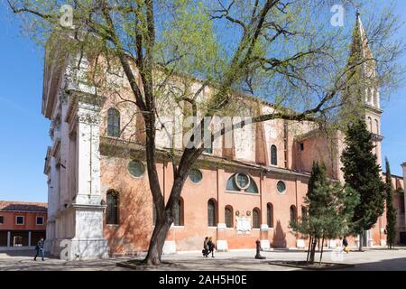 Campiello de la Chiesa und San Francesco della Vigna Kirche, Campo San Francesco, Castello, Venice, Italien. Kirche der Franziskaner Stockfoto