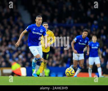 21. Dezember 2019, Goodison Park, Liverpool, England; Premier League, Everton v Arsenal: Richarlison (7) der FC Everton läuft mit dem ballCredit: Conor Molloy/News Bilder Stockfoto