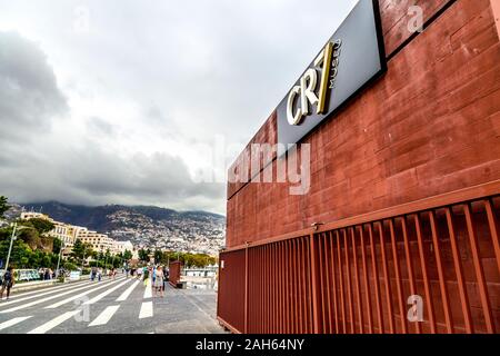 Außenansicht des CR7-Museums, das dem Fußballer Cristiano Ronaldo, Funchal, Madeira, Portugal gewidmet ist Stockfoto