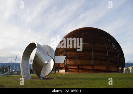 Genf, Schweiz. 21. Dezember 2019. The Globe of Science and Innovation (CERN), Europäische Organisation für Kernforschung. Stockfoto