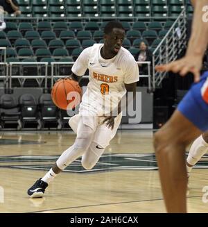 Dezember 25, 2019 - UTEP Miners guard Souley Boum (0) treibt die Hoop während eines Spiels am Diamond Head Classic zwischen der Boise State Broncos und dem UTEP Miners in der Stan Polizeichef-Mitte in Honolulu, HI Michael Sullivan/CSM. Stockfoto