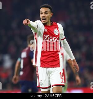 06-12-2019: Fußball: Ajax v Willem II: Amsterdam L-r: Mazraoui Noussair von Ajax Stockfoto