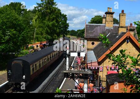 High Station auf der Severn Valley Railway, an einem Wochenende in den vierziger Jahren, Shropshire, Großbritannien Stockfoto