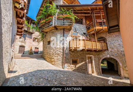 Das malerische Dorf Rango, in der Provinz Trient, Trentino Alto Adige, Italien. Stockfoto
