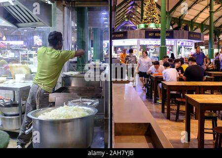 Singapur-29 Mar 2018: Singapur Lau Pa Sat food Center interne Ansicht Stockfoto