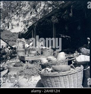 Nigeria, Ruel Sammlung: BanyangIbadan: Markt 15/03/1954 15/03/1954. 2012/001/6/7/E3. Stockfoto