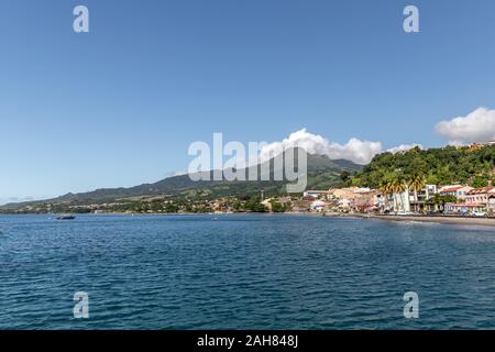 Blick auf den Vulkan in Saint-Pierre, Martinique, Frankreich Stockfoto