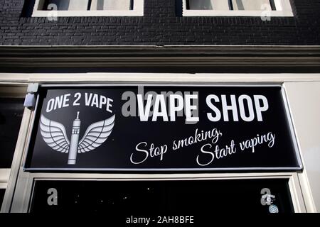 Ein 2 Vape Shop in Amsterdam Die Niederlande 2019 Stockfotografie