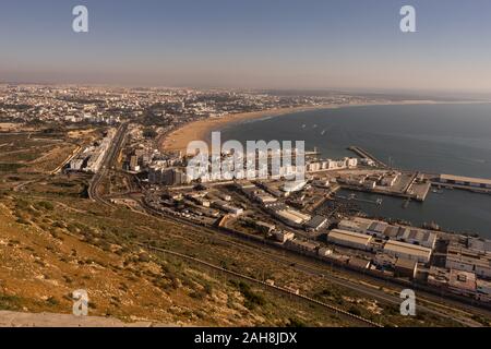 Blick über die Stadt Agadir, Marokko, vom Castle Hill Stockfoto