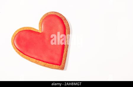 Valentine gift card. Valentines Tag Hintergrund mit roten Herzen auf Holztisch. Liebe Konzept. Platz kopieren Stockfoto
