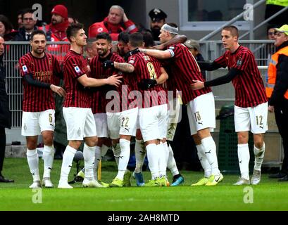 Mailand, ITALIEN - 15. Dezember 2019: Mailänder Spieler feiern ein Tor, das später vom VAR während der Serie A 2019/2020 MAILAND gegen SASSUOLO missbilligt wurde Stockfoto