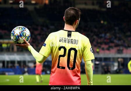 Mailand, ITALIEN - 6. November 2019: Bernardo Silva blickt auf die UEFA Champions League 2019/2020 ATALANTA gegen MANCHESTER CITY im San Siro Stadium. Stockfoto