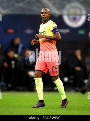 Mailand, ITALIEN - 6. November 2019: Fernandinho blickt auf die UEFA Champions League 2019/2020 ATALANTA gegen MANCHESTER CITY im San Siro Stadium. Stockfoto