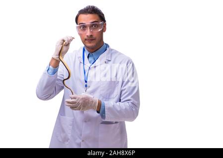 Der junge Mann Zoologe mit Schlange isoliert auf weißem Stockfoto