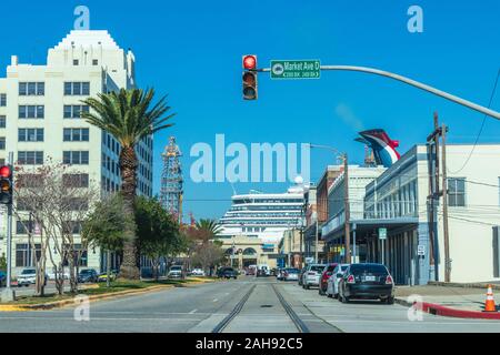 Anzeigen von Galveston Cruise Ship Terminal ab 19. Street und Market Street, Downtown Galveston, Texas. Galveston, 70 Block historischen Innenstadt. Stockfoto