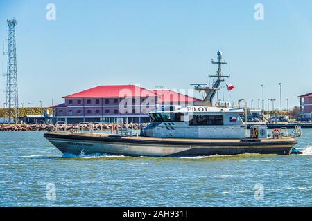 Lotsenboot in Galveston Ship Channel, Galveston, Texas. Stockfoto