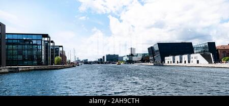 Hafen, Kobenhavns Havn, Nordea Bank Hauptsitz und Black Diamond Anhang für die Dänische Königliche Bibliothek, Kopenhagen, Dänemark Stockfoto