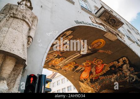 Szeged, Ungarn - 19. Juli 2019: Heroes' Tor Stockfoto