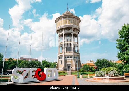 Szeged, Ungarn - 19. Juli 2019: Viztorony Water Tower Square Stockfoto