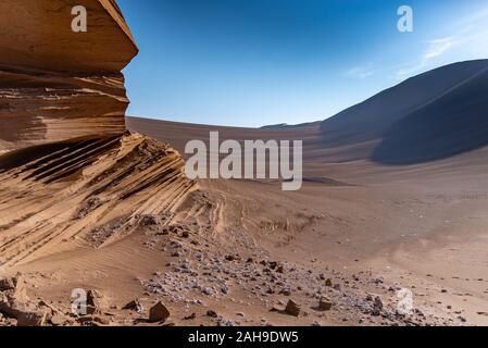 Die Bildung von Sand Steine in der Wüste Lut Stockfoto