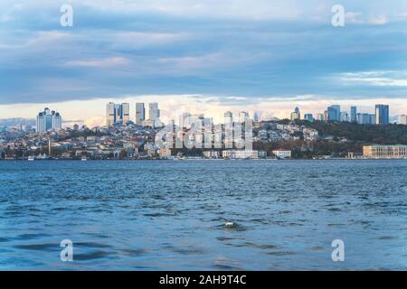 Dolmabahce-palast und Besiktas, Beyoglu, Levent in Istanbul City Stockfoto