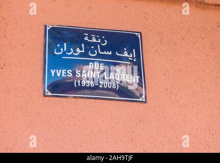 Rue Yves Saint Laurent, Straßenschild, gueliz, Marrakesch, Marokko. Stockfoto