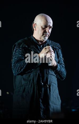 Mailand, Italien, 07. Oktober 2013, Live Konzert von Peter Gabriel auf dem Forum Assago: Peter Gabriel während des Konzerts Stockfoto