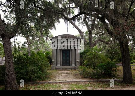 Guckenheimer Krypta, Grave, Friedhof, Krypten, Grabstätten, Friedhöfe, Historische Stätte, Bonaventure Cemetery, Savannah, Georgia, RM USA Stockfoto