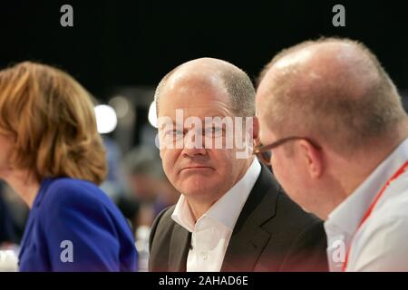 06.12.2019, Berlin, Berlin, Deutschland - Bundesminister Olaf Scholz auf dem Parteitag der Sozialdemokratischen Partei Deutschlands. Stockfoto