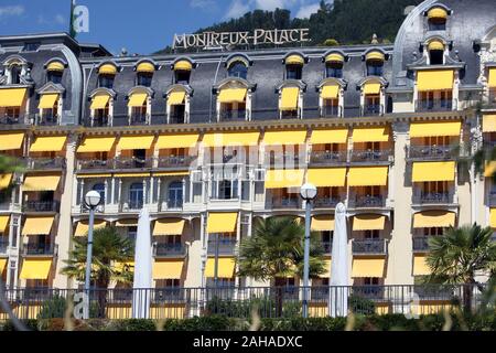 30.07.2016, Montreux, Kanton Waadt, Schweiz - Hotel Montreux Palace. 00 S 160730 D 033 CAROEX.JPG [MODEL RELEASE: NEIN PROPERTY RELEASE: NEIN (c) caro Ich Stockfoto