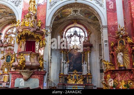 Prag, Tschechische Republik, 13. SEPTEMBER: der heilige Ignatius Kirche, 13. September 2019 in Prag, Tschechische Republik Stockfoto
