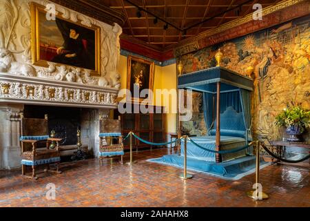 Chenonceaux, Frankreich - 17. Oktober 2019: Einrichtung der königlichen Schlafzimmer im Chateau de Chenonceaux. Loire Tal. Frankreich. Stockfoto