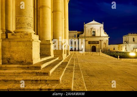 Die Kathedrale von Noto und Basilika Santissimo Salvatore Sizilien Italien Stockfoto