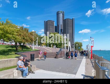 Die Skyline der Renaissance Center von Detroit Riverwalk, Downtown Detroit, Michigan, USA gesehen Stockfoto